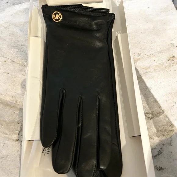 Michael Kors Black Leather Gloves with Gold Logo - Picture 3 of 6